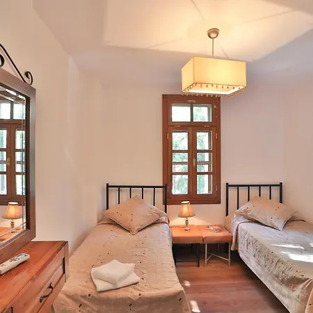 Isinda, Town Centre * Kaş