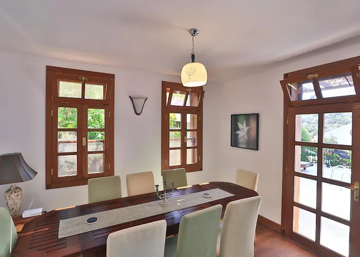 Isinda, Town Centre * Kaş